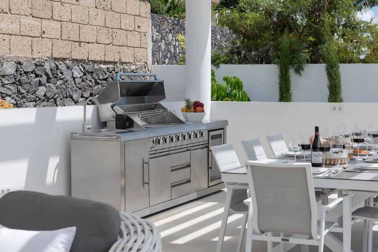 Karat Royal White Villa Costa Adeje 0*,  İspanya