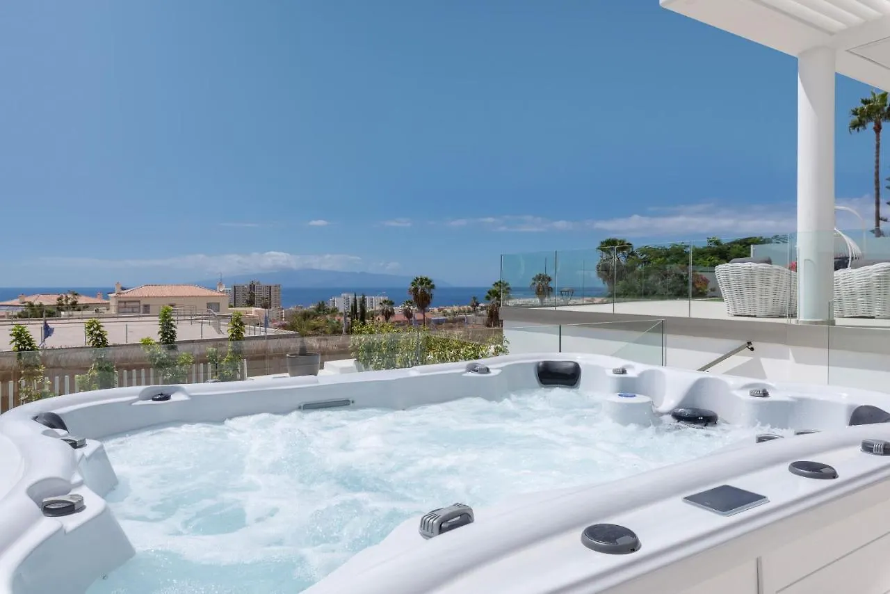 Karat Royal White Villa Costa Adeje 0*,